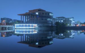 福建考生575分左右可以报考那些大学？ 2024年有36所录取最低分575的大学