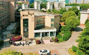 云南考生多少分能上贵州大学？附带近三年最低录取分数线