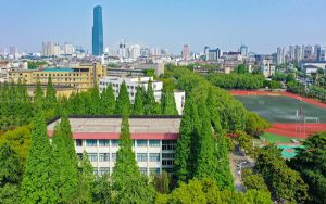 冬日早晨 在青岛来一场令人振奋的“夸父逐日”